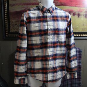 American Eagle Outfitters Plaid Long Sleeve Slim Fit Button Down Shirt